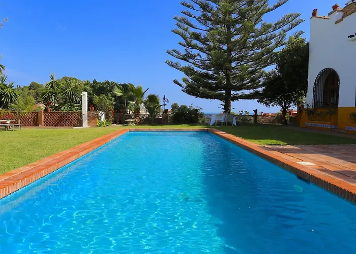 Hacienda Clavero Four Garden *
