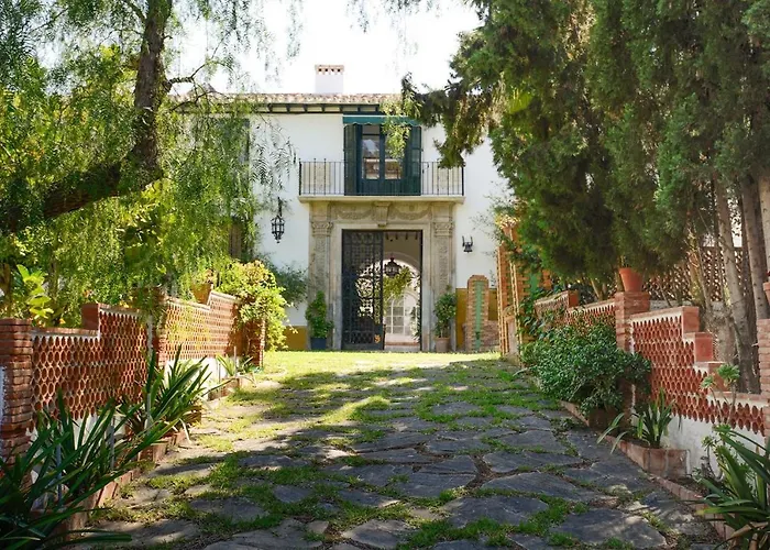 Hacienda Clavero Four Garden Apartment *