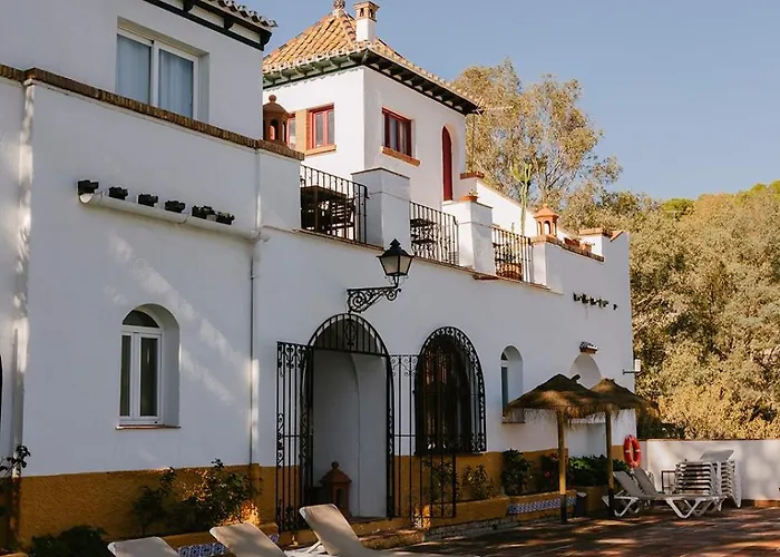 Hacienda Clavero Four Garden Apartment *